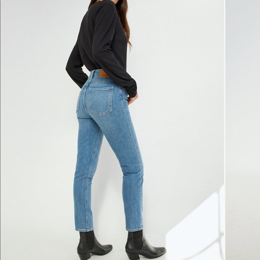 BNWT Aritzia Denim Forum The Yoko high rise slim 28L